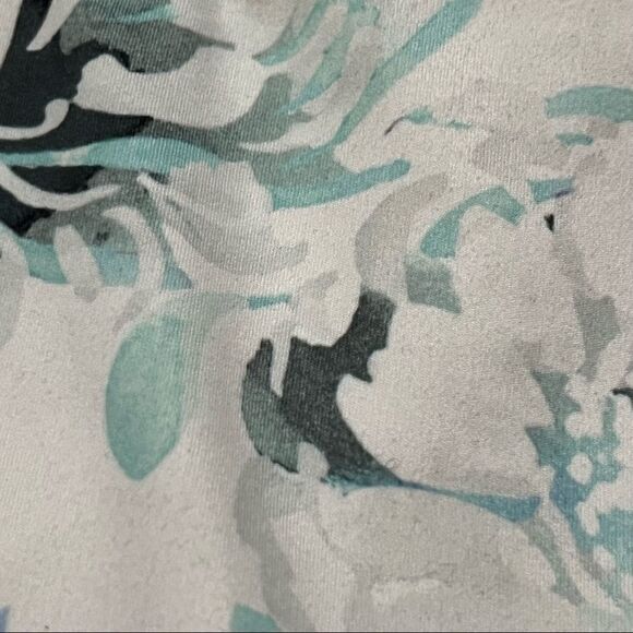 Athleta Gray Strappy Watercolor Floral Sports Bra Small - Picture 3 of 4